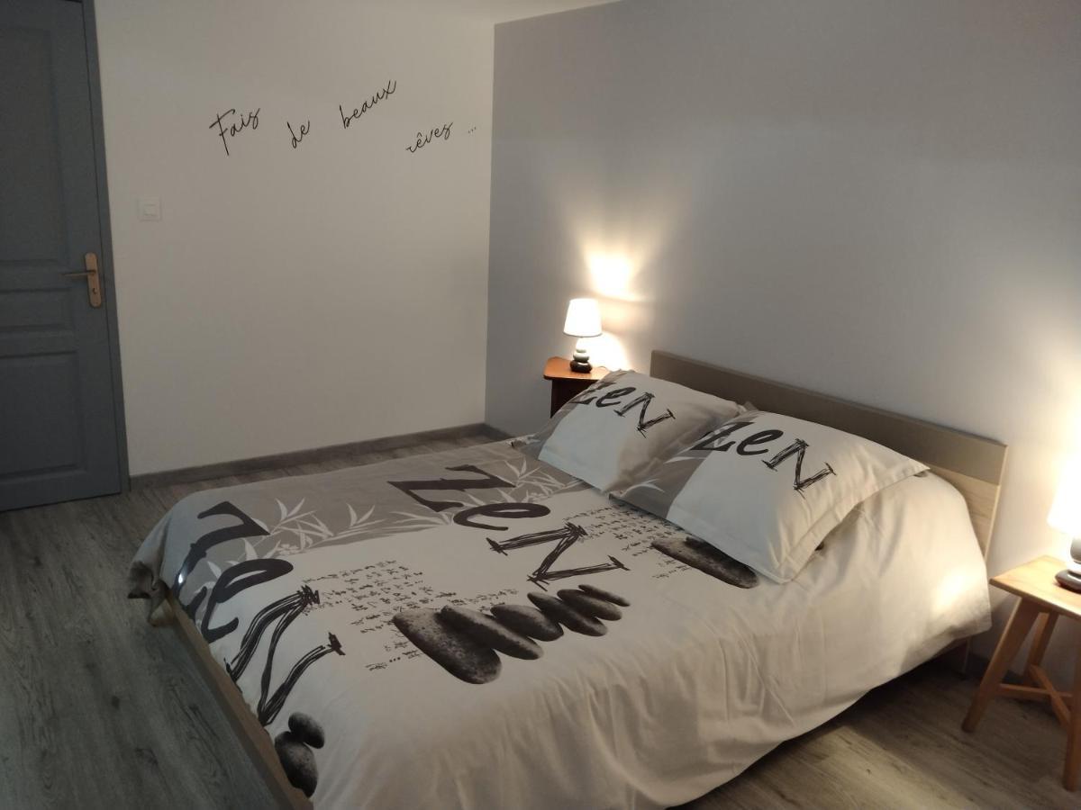 Ferienwohnung Sur La Colline Sousceyrac Exterior foto